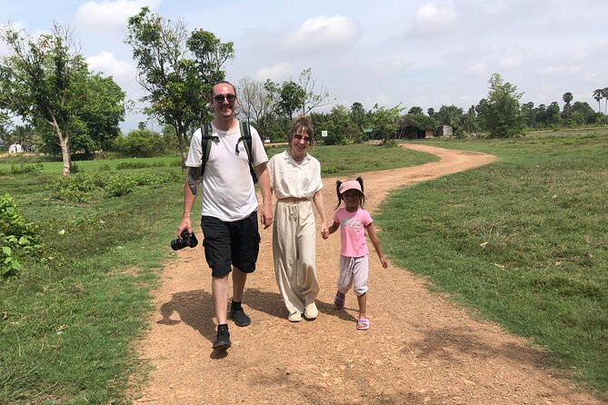 Kampot Countryside Tour - Pepper Farm, Salt Lake, Caves, and more - Stop 2: Phnom Chhngok Cave Temple, Where Steps Are Part of the Price