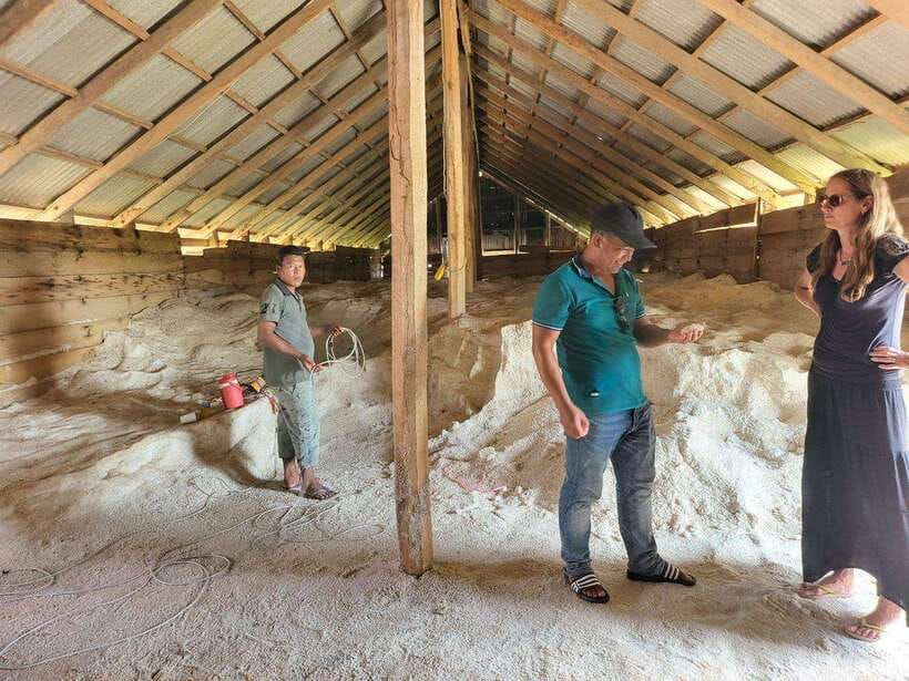 Kampot Pepper Farm, Salt Fields, Crab Market from Phnom Penh - Phnom Penh to Kampot: the 150 km ride and how to use it