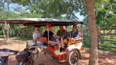 Kampot Private Tour: Pepper Farm, Salt Field & Secret Lake - Pepper Farm Stop: La Plantation vs Bo Tree