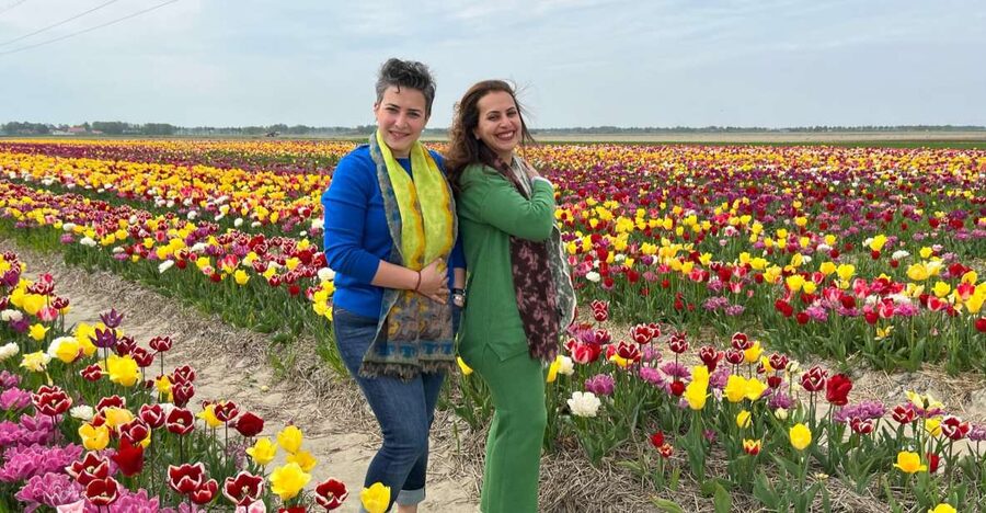 Keukenhof, Tulip Farm, Flower Fields & Windmills - Zaanse Schans: Working Windmills and Dutch Craft Stories