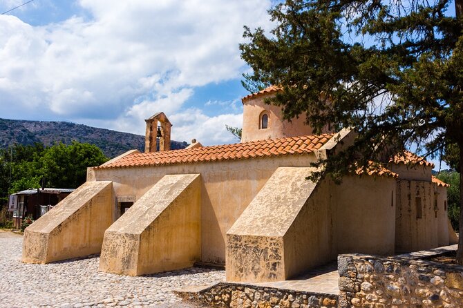 Knossos, Lasithi, Zeus Cave & Olive Mill Farm Combo Tour - Cave of Zeus (Psychro): the payoff is huge, but shoes matter