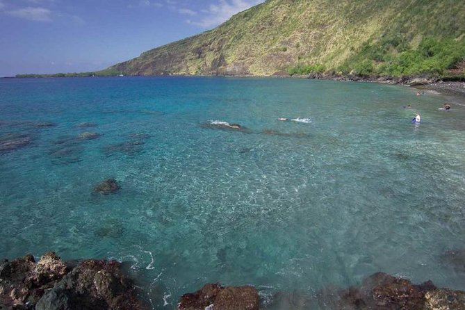 Kona Tour: Bee Farm, Kona Coffee, and National Historical Parks - Mokuaikaua Church and sacred-temple passing: small moments, big meaning