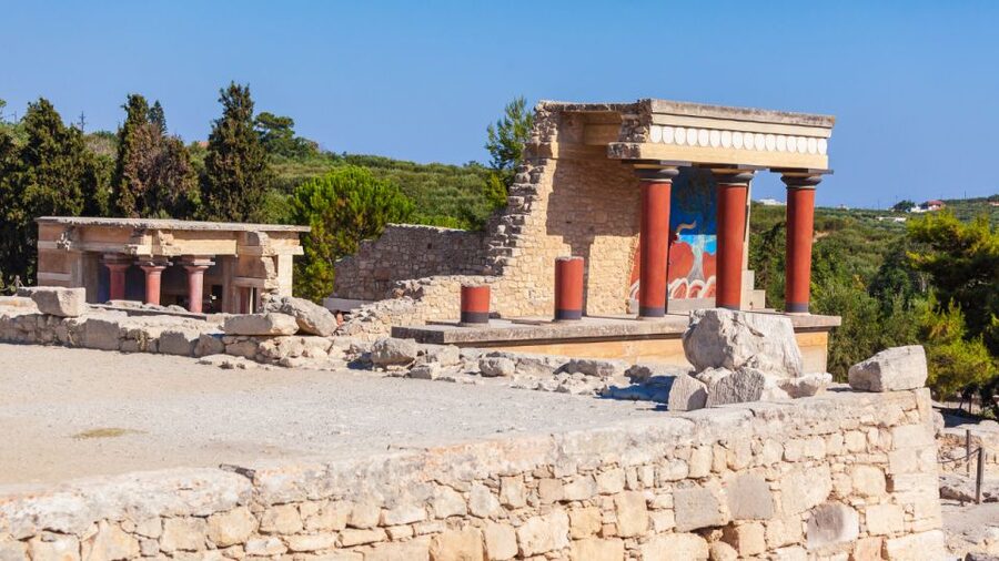 Lassithi, Zeus Cave, Olive Mill Farm & Knossos Combo Tour - Price and Logistics: what your € and minutes really buy