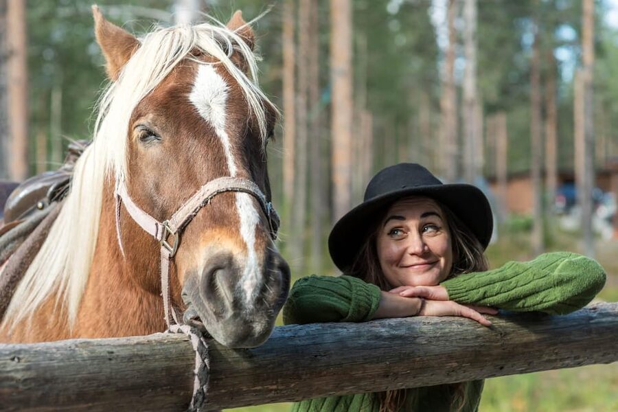Levi: Horse and Husky Farm Visit with Juice and Cookies - Where you start (Muoniontie 955) and how to arrive ready