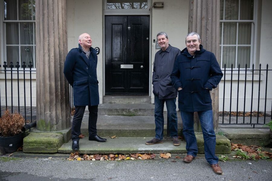 Liverpool: Music Icons Tour with 90s band 'The Farm' - Getting There: Meeting at LIPA and Staying Dry