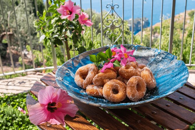 Marì Cooking Class in a Family Farm with Amalfi Coast view - Aperitivo and street-style bites: how the menu teaches first