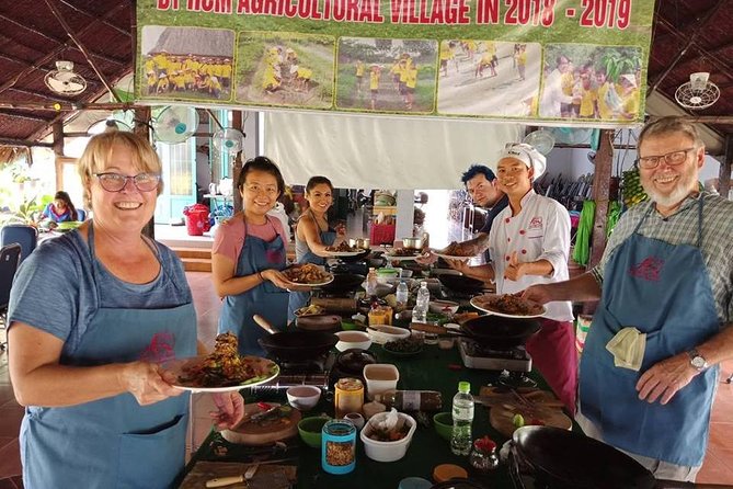 Market to Farm to Table Cooking Class in saigon - Wet market time: seafood, herbs, and fruit you’ll recognize later