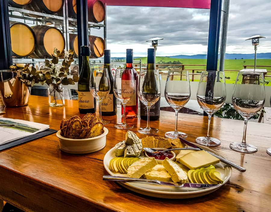 Melbourne: Yarra Valley Wine, Choc, Farm Fresh, Gin Tour - Morning Pickup in Melbourne: Start Easy, Then Settle In