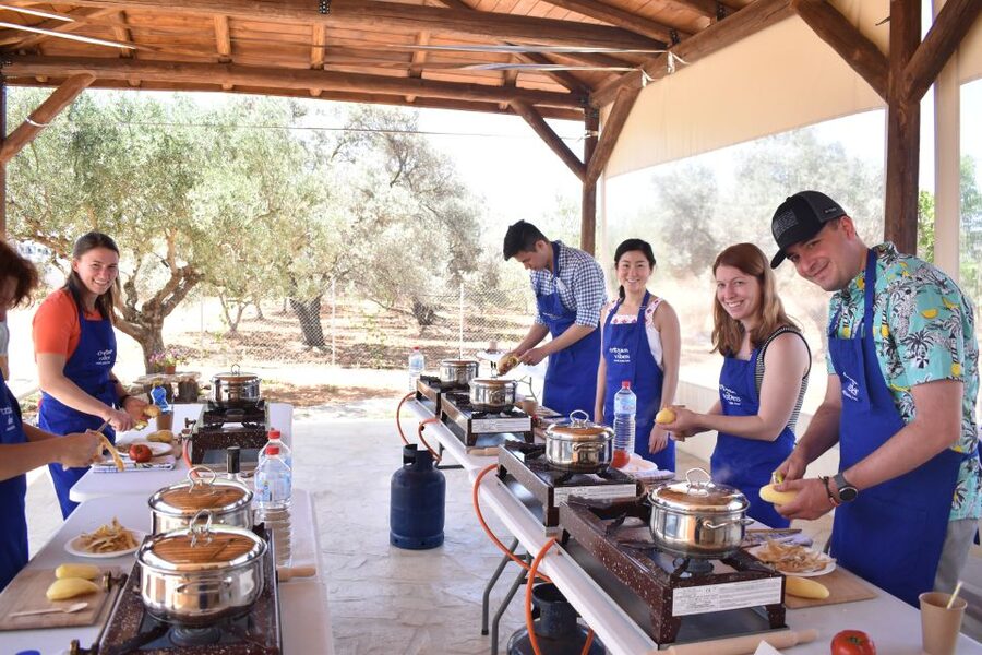 Moires: Cooking Class and Olive Oil Tasting at a Family Farm - Outdoor Cooking Class: How the 3 Courses Work