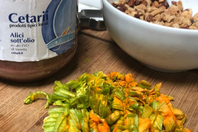 Organic cooking class with a sommelier in an Olive and wine farm - Key things to know before you go