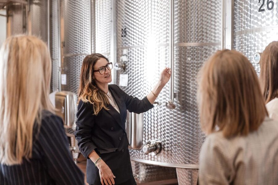 PARCO DELLA FILANDETTA WINE & ART FARM : ART&NATURE TOUR - Sustainability you can track on your feet