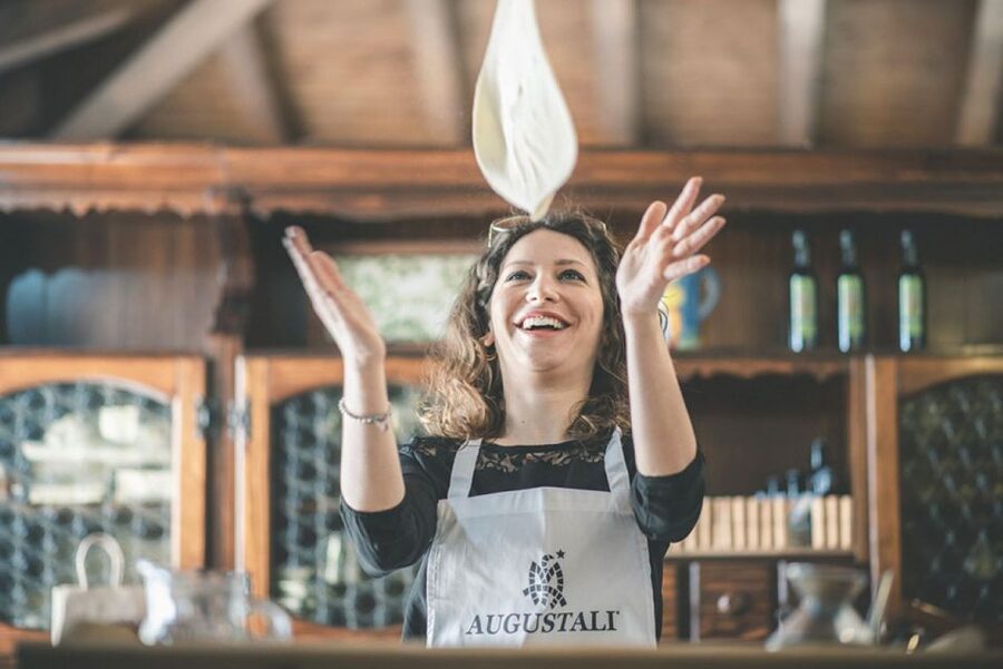 Partinico: Pizza-Making Class on an Organic Farm with Wine - Le mani in pasta: making pizza and learning leavening
