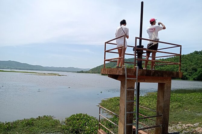 Phnom Penh Kampot Kep Tour "Pepper Farm, Salt Field, Crab Market" - Brateak Krola (Secret Lake): a short stop with heavy context