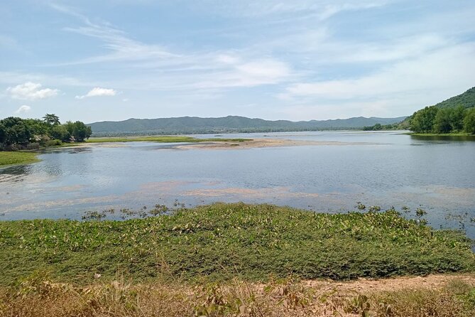 Phnom Penh Kampot Kep Tour "Pepper Farm, Salt Field, Crab Market" - Salt fields in Kampot: great timing, but only in the dry season