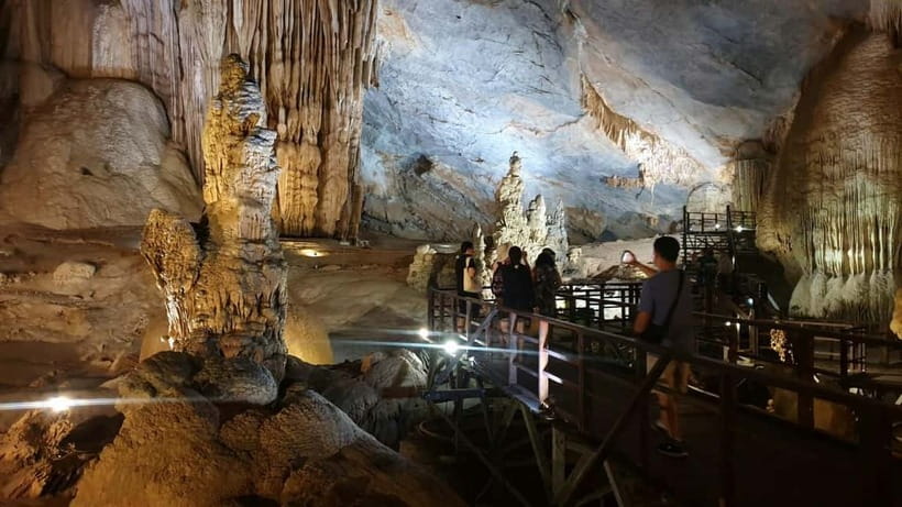 Phong Nha - Paradise Cave & Dark Cave - Duck Farm - Paradise Cave trekking: the 40-minute jungle walk to “the mouth”