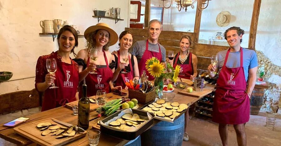 Pick Vegetables at the farm & Cook pasta - Who should book this Tuscan farm-to-pasta class