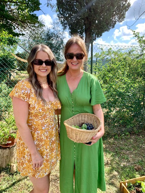 Pick Vegetables at the farm & Cook pasta - Olive oil tasting and the Coratina detail that makes it real