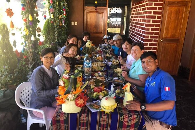 Private Ollantaytambo, Pisac Ruins Tour with Farm Visit, Gourmet Picnic Lunch - Entering Ollantaytambo: Terraces, Aqueducts, and a Town You Can Still Wander