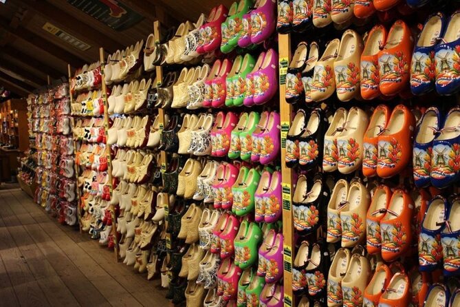Private Sightseeing Tour to Windmills Cheese Farm and Volendam - Zaanse Schans windmills: wooden shoes, strolling time, and one included windmill ticket