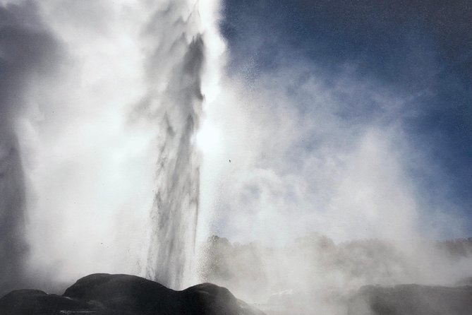 Private, via beaches, Kiwi farm to Rotorua 8 lakes & Geothermal - Rotorua lakes, Government Gardens, and an easy lunch base
