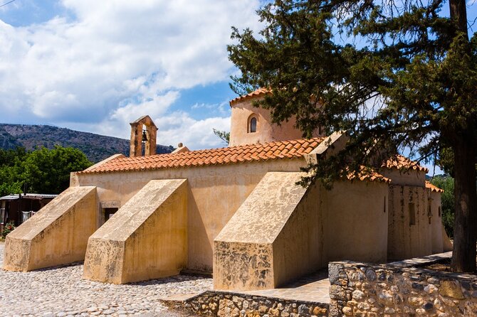 Road-trip to Lasithi, Zeus Cave, Vidiani, Krasi & Olive Mill Farm - Krasi Village: Fresh Springs, The Old Plane Tree, And A Breather