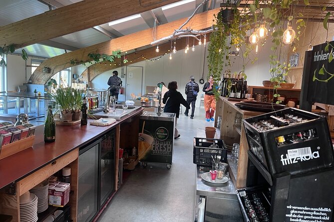 Rotterdam- Kinderdijk -Cheese Farm Experience min 4 max 100 PP - Who should book this tour, and who might DIY instead