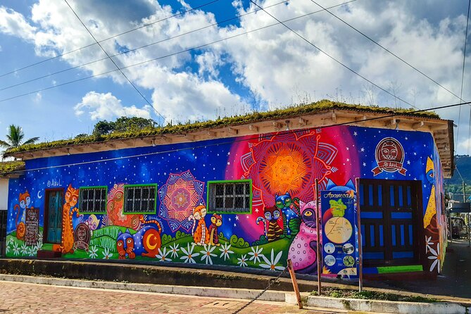 Ruta de Las Flores Adventure, Relax at Hotsprings + 1930's farm Coffee Tour - Nahuizálco market stop: wicker, tule, and the meaning of the name