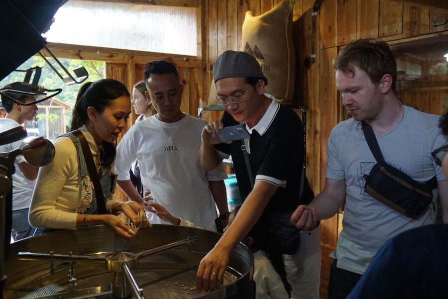 Scented candle workshop at Twin Beans Farm - Da Lat suburb - Twin Beans Farm: the setting matters more than you think