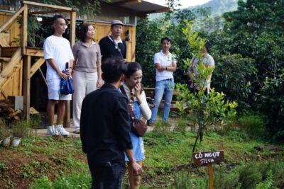Scented candle workshop at Twin Beans Farm - Da Lat suburb - Getting there from Da Lat without losing your day