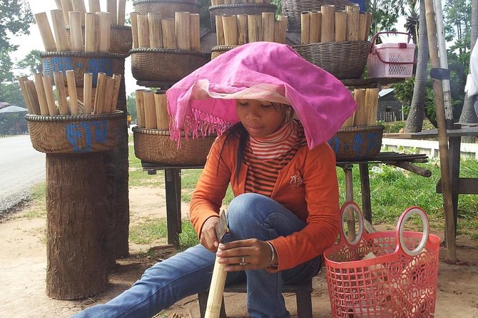 Siem Reap: Silk Farm & Countryside Offbeat Jeep Tour - Rice noodles, bamboo sticky rice, and basket weaving in action