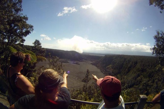 Small-Group Big Island Tour: Hawaii Volcanoes National Park and Kona Coffee Farm - Hawaii Volcanoes National Park: Steam Vents, Halema’uma’u Views, and Nightfall Glow