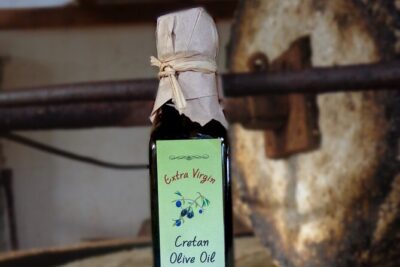 Traditional Olive Oil Making at Spiridi Olive Oil Farm - Crete - Olive oil workshop start: what happens when you arrive