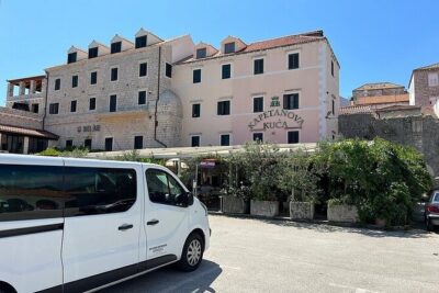 Transfer from Split to Dubrovnik with Stop at the Oyster Farm - Ston Walls Stop: Optional, Extra-Time Friendly, and Worth It If You Want Real Stops