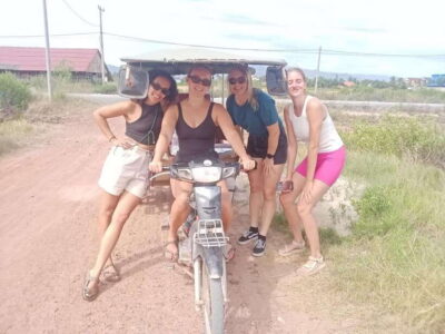 Trip with Local tuk tuk to Country side & Pepper farm... - How The Tuk Tuk Pickups Work (7-Eleven or Spean Chas)