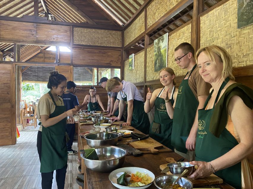 Ubud: Balinese Cooking Class at an Organic Farm - Timing, group size, and shared stations: how to get the best result