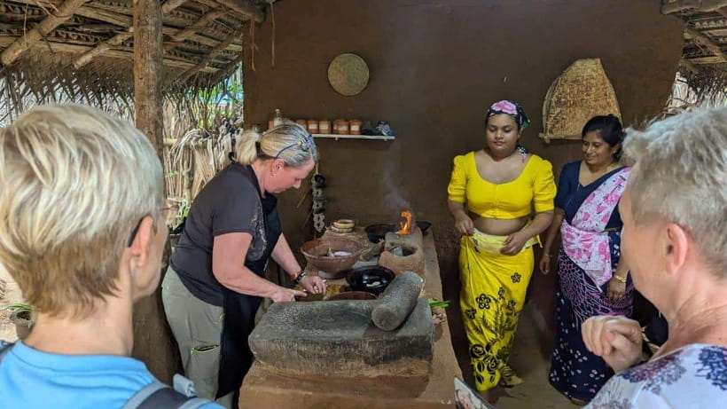 Udawalawe: Farm to Table Cooking & Authe: Village Experience - Cook in a Traditional Village Kitchen with Local Women