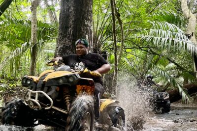 Unique Pineapple Farm Tour on 4 wheels - The Pineapple Farm: Tasting That Actually Makes Sense