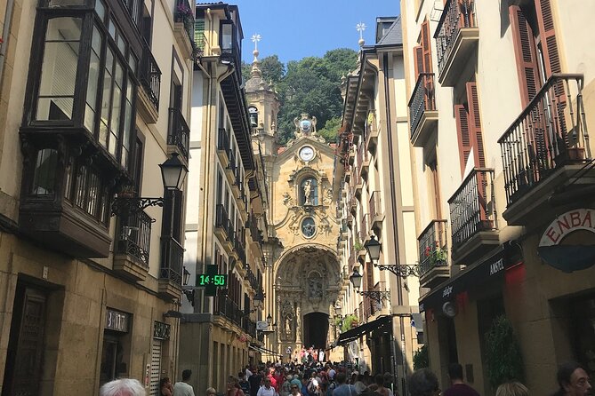 Visit San Sebastian and a Family Cheese Farm with Tasting (From Bilbao) - A Luxury Leather Van Ride That Actually Sets the Tone