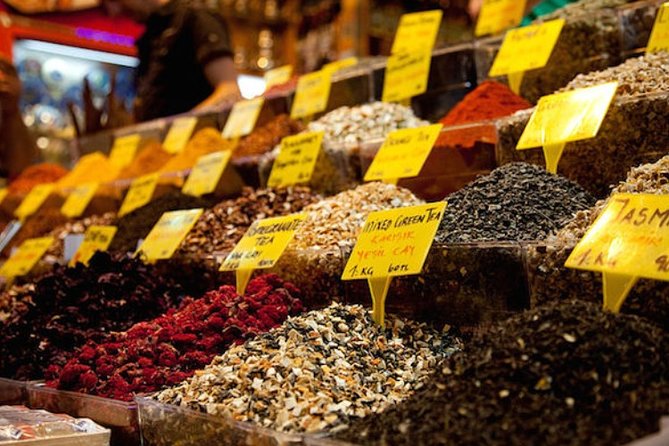Zanzibar Spice Farm Half-Day Walking Tour - Guide quality and group size: private usually means better questions
