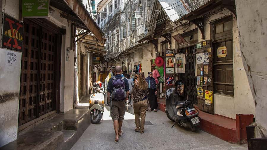 ZANZIBAR, Stone town tour, Prison Island & Spice farm - Walking Stone Town: UNESCO streets, Sultan’s Palace, and trade-era details