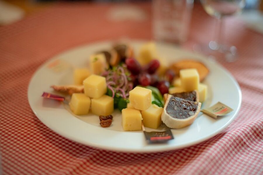 Zurich: Appenzell Day Trip with Farm Visit & Cheese Tasting - Guides and the human touch: why it feels smooth
